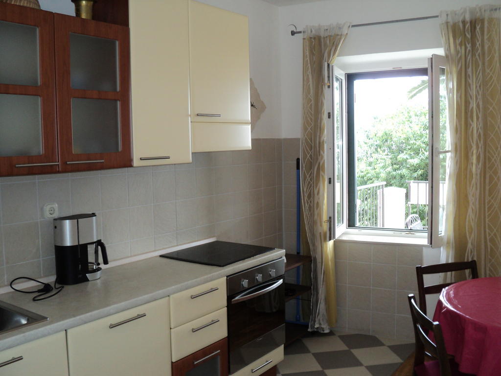Apartments Lena Podgora Habitación foto